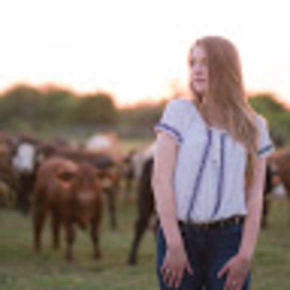 Meet your Posher, Harly - Picture 1 of 1